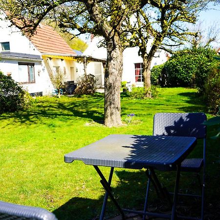 Gemuetliches Haus Mit Grossem Traumhaften Garten Bremen Exterior foto